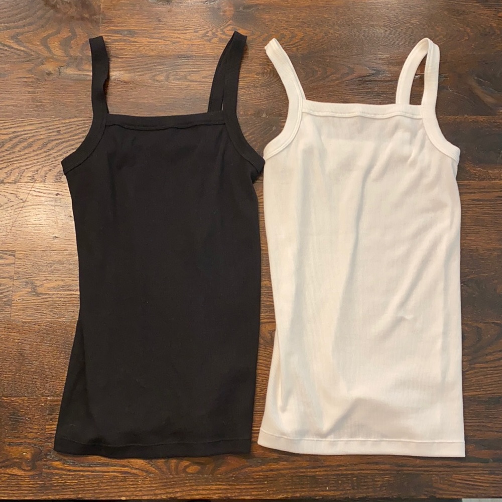 Old Navy Tanks